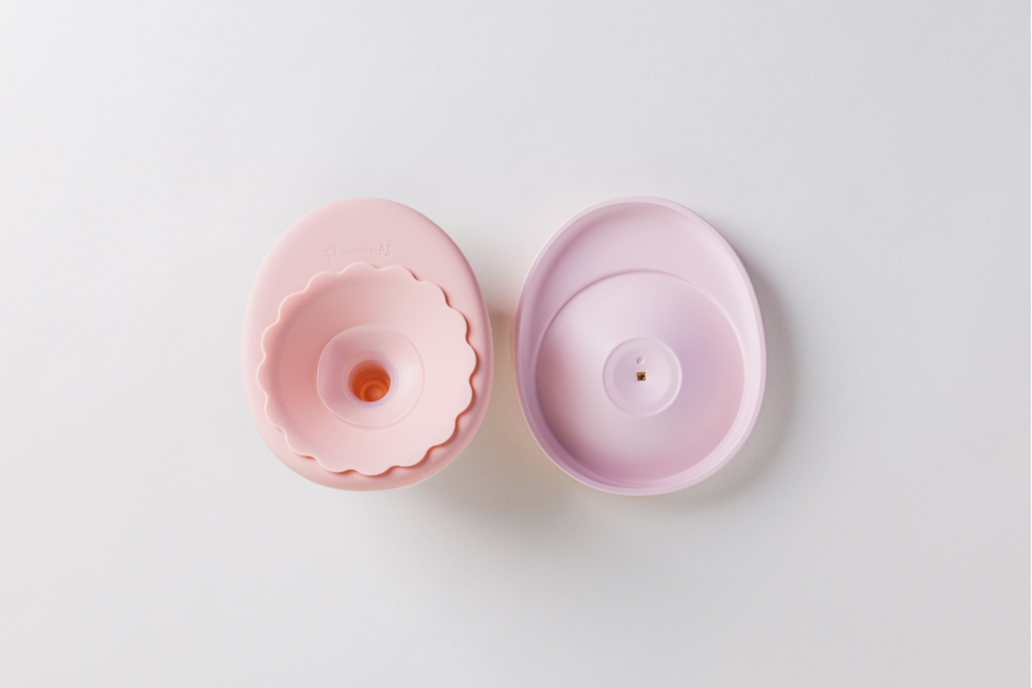 Nessey Handsfree Wearable Breast Pump
